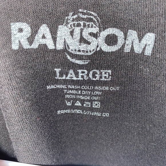 Designer T-shirt - Picture 2 of 2